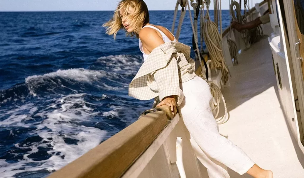 Portrait d'une membre d'équipage du Belem.